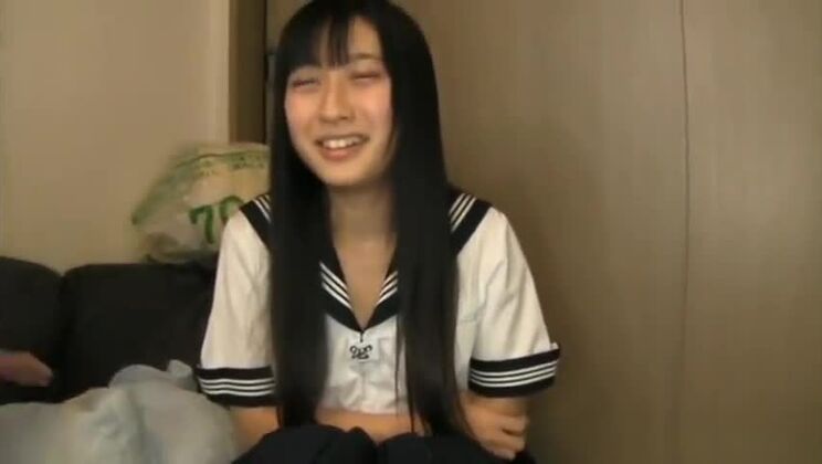 Seducendo la sgualdrina giapponese, è stata duramente colpita