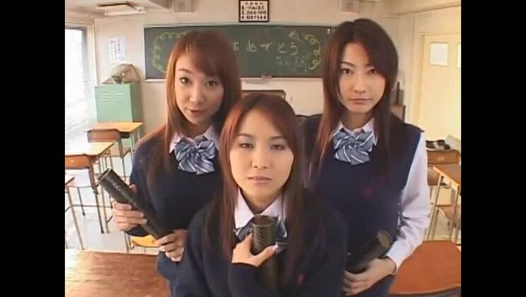 Video di sesso giapponese con Marin Akizuki, Ryo Akanishi e Megumi Haruka