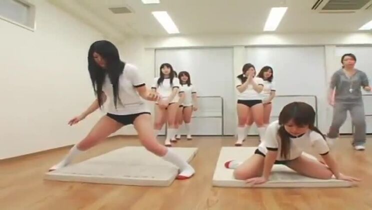 Miele, prostituta giapponese con una meravigliosa eiaculazione sul viso