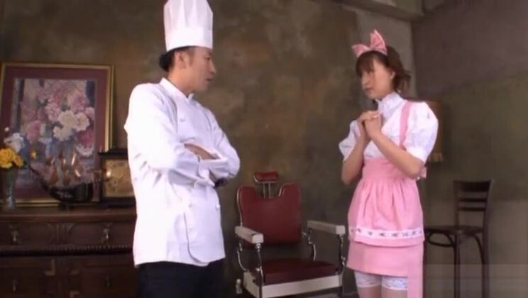 Una splendida ragazza orientale è stata scopata duramente