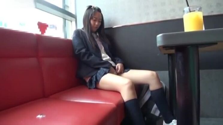 Sfacciata sgualdrina giapponese