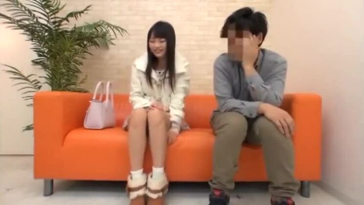 Splendida prostituta giapponese dal seno prosperoso