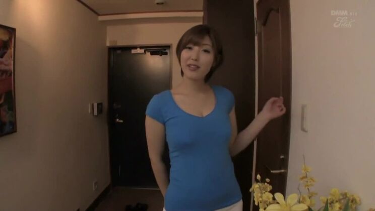 una donna giapponese dall'aspetto divino