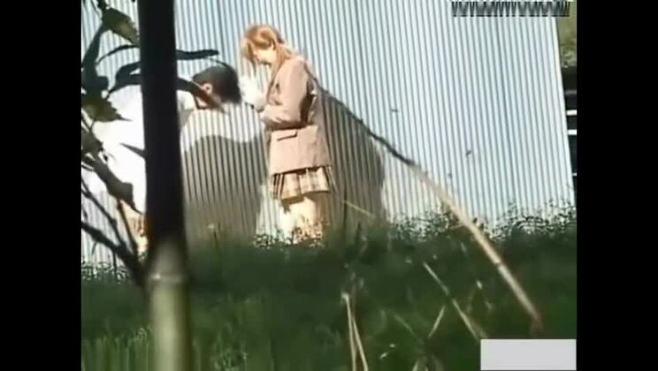 Un'incredibile ragazza asiatica incarna il suo sogno feticista