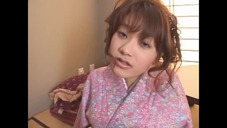 Incredibile troia giapponese che ha avuto un'esperienza sessuale hardcore