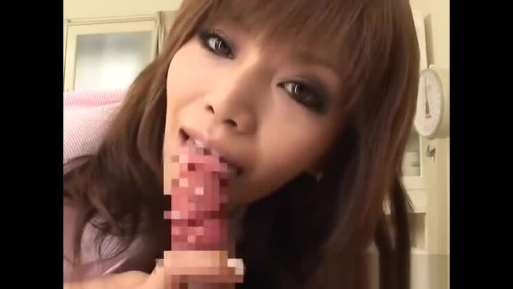 Incredibile huzzy asiatico