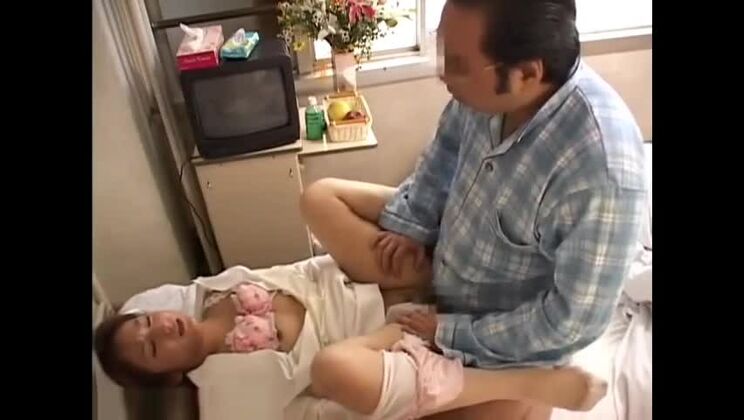 Adorabile ragazza orientale