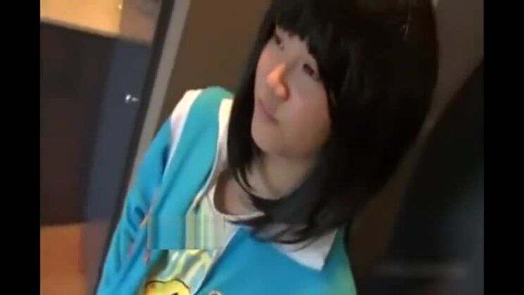 Cagna asiatica sexy in un video porno spinto