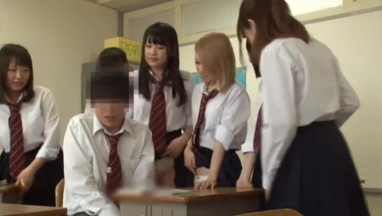 Incredibile troia asiatica scura