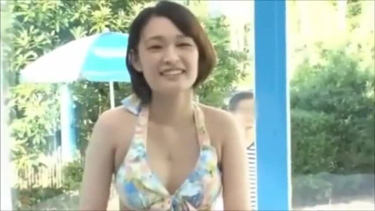 Bella asiatica Aof in un film porno fetish