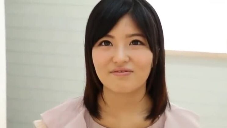 Divina ragazza giapponese che fa un sesso hardcore incredibile