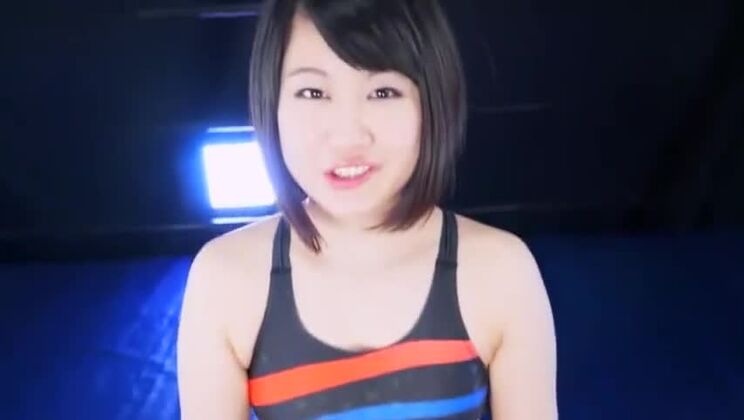 Seducente donna giapponese che riceve un incredibile sesso hardcore