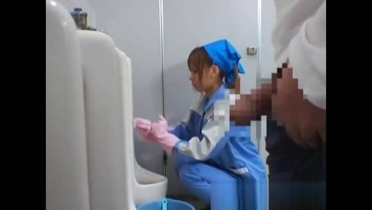 Bellissima addetta alla manutenzione parte 5