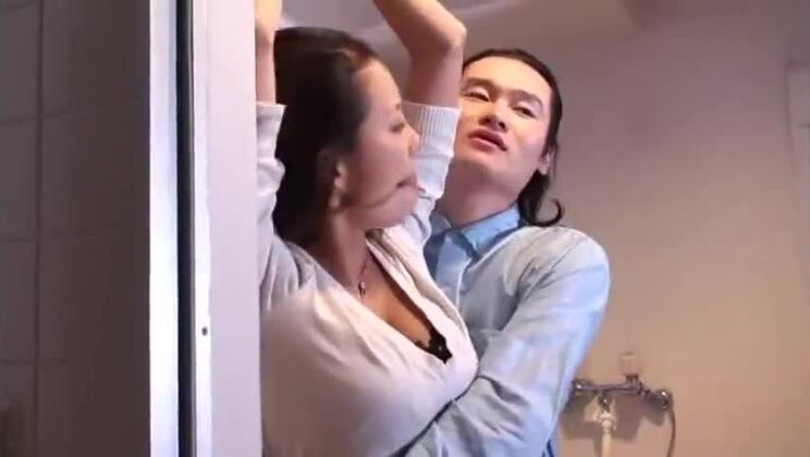 ragazza imbavagliata 2