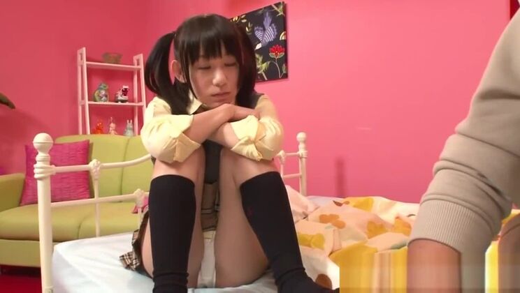 Ingoiare grandi tette asiatiche