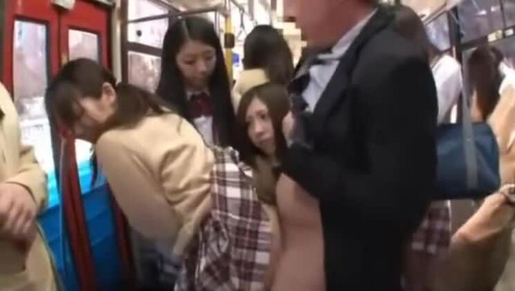 Compilation musicale di studentesse giapponesi vol. 1