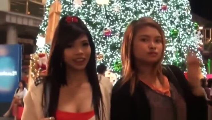 Ragazza asiatica amatoriale formosa e piena di pene