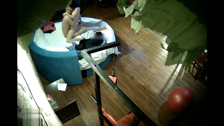 Ragazza giapponese selvaggia in Watch Handjobs, clip JAV con un grande sedere come nei tuoi sogni