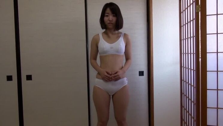 Incredibile ragazza giapponese in una scena JAV adolescenziale in alta definizione.