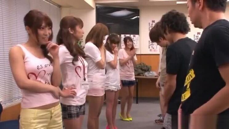 Il miglior video porno La ragazza più recente, dai un'occhiata