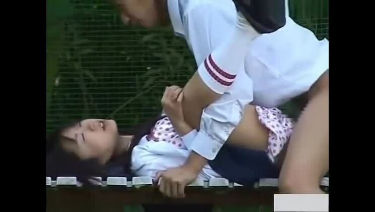 sesso all'aperto sessualmente eccitante