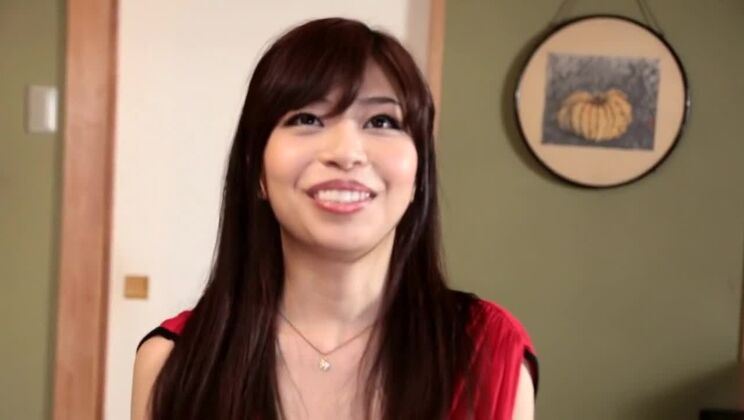 Puttana giapponese arrapata nel video JAV più hot con tette enormi e rimming.