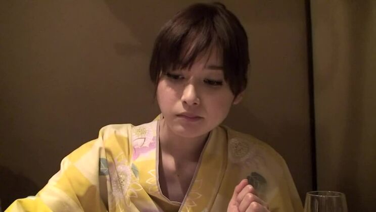 La migliore prostituta giapponese in un folle pompino, video JAV per adolescenti