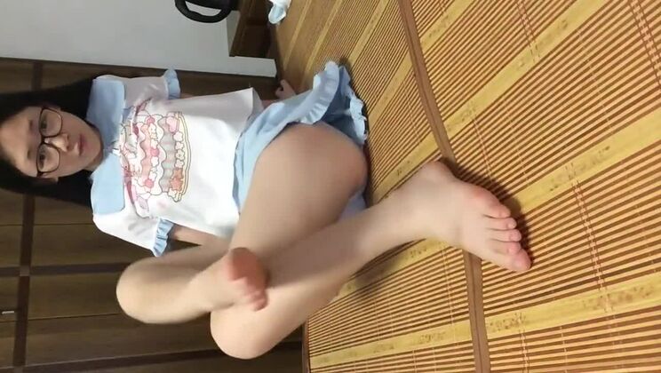 Ragazza asiatica vietnamita Bigo Show parte 1