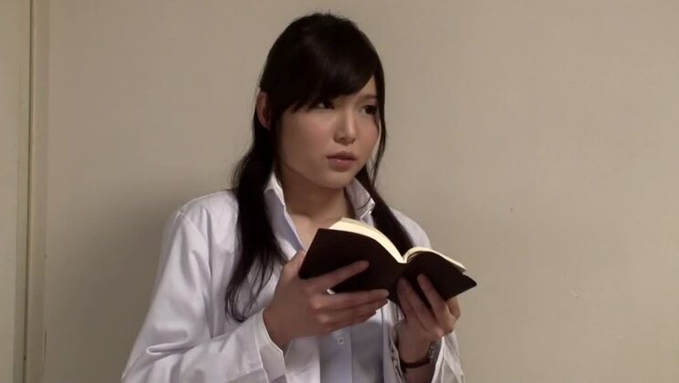 Pazza puttana giapponese in un video JAV HD eccitante