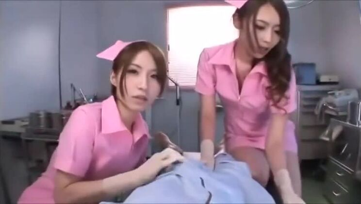 Il film per adulti più hot, il seno più hot, lo spettacolo più hot