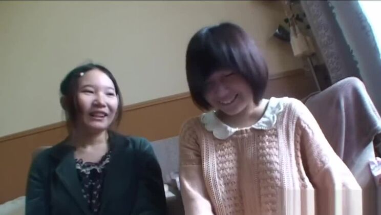 dita di adolescente asiatica in un sacchetto