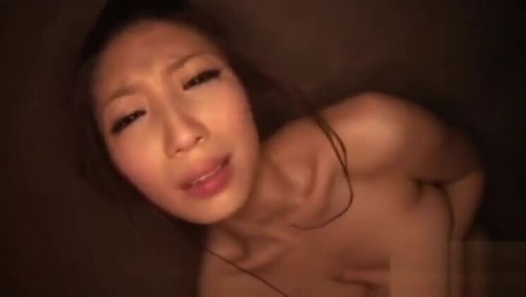 Ragazza giapponese pelosa ama scopare parte 5