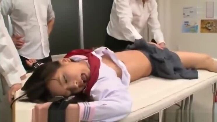 Incredibile video per adulti giapponese che ti renderà schiavo della mente