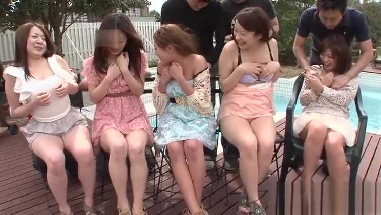 JAVHUB Orgia giapponese hardcore con cinque donne sexy