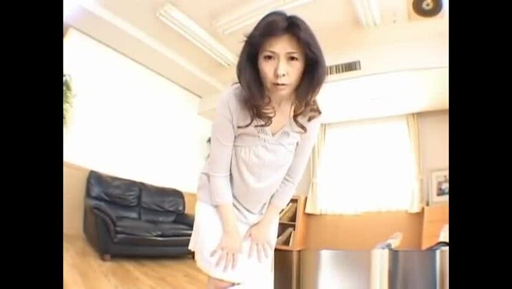 Hitomi Kurosaki, bambola asiatica, parte 3