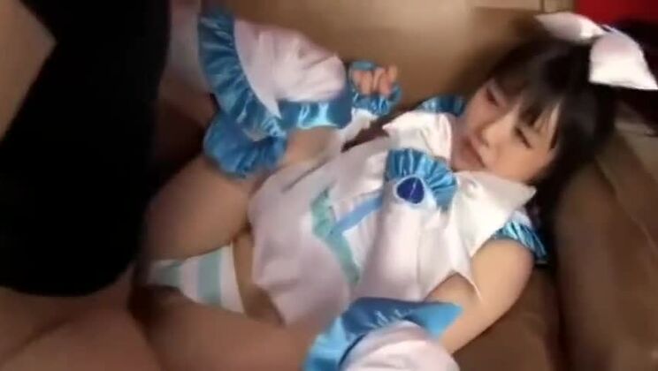 Umiliazione dell'eroina guerriera carina Tsubomi