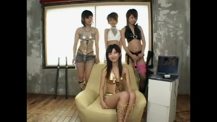 Incredibile troia giapponese in una favolosa scena JAV