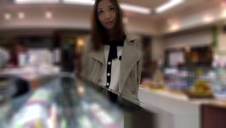 Un adolescente giapponese viene violentemente ripreso in un video amatoriale.