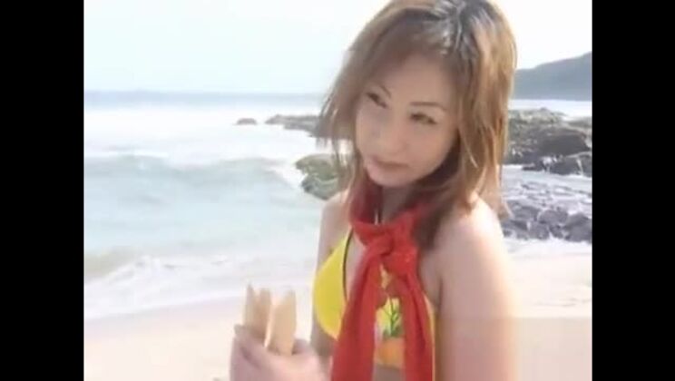 La dolce e lussuriosa Mami si scatena con una grossa baionetta di manzo