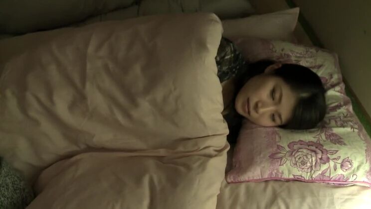 La migliore modella giapponese nel video JAV più hot con masturbazione femminile solista.