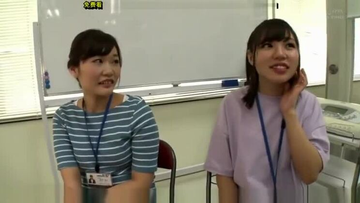 Incredibile puttana giapponese in un incredibile video JAV carina