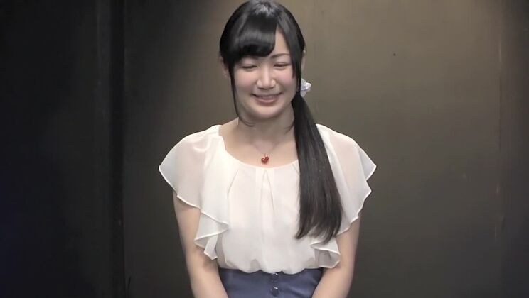 Incredibile troia giapponese nel clip JAV fetish, BDSM più hot