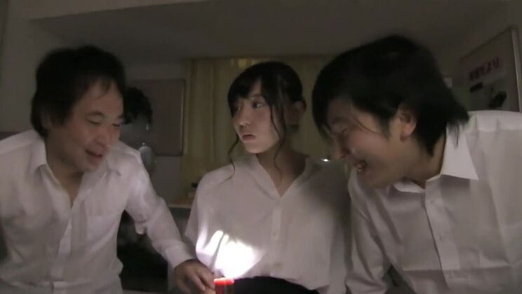 Ragazza giapponese pazza in un favoloso film JAV in HD, POV