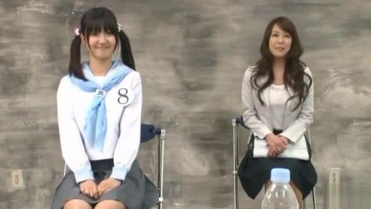 Reika Yoshizawa, una giapponese focosa che scopa