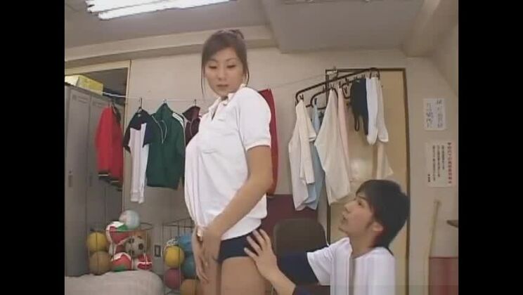 Facciamo sesso a scuola con Yuma