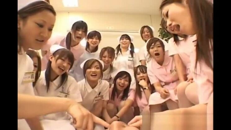 Infermiere asiatiche si divertono a fare sesso sopra, parte 2