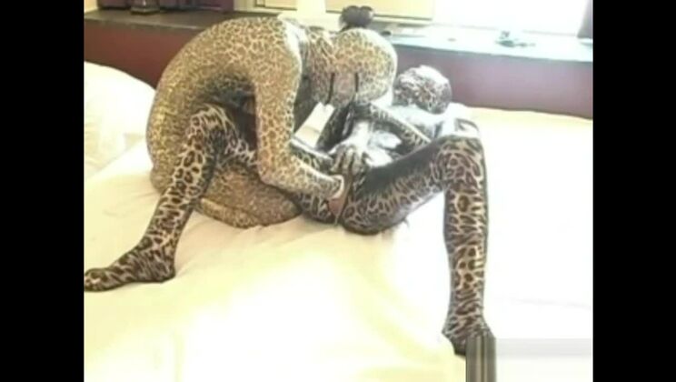 I feticisti giapponesi - FreeFetishTVcom