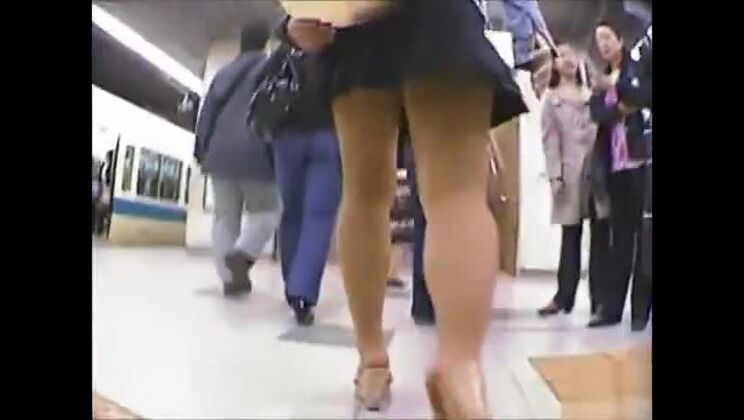 Gonna spia giapponese