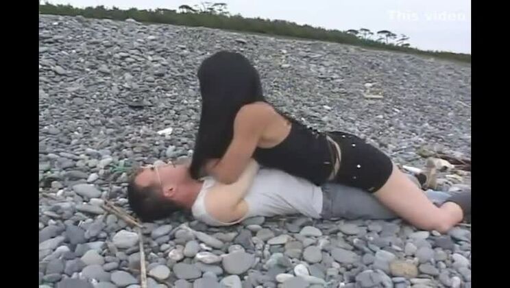 Culto della ragazza muscolosa giapponese