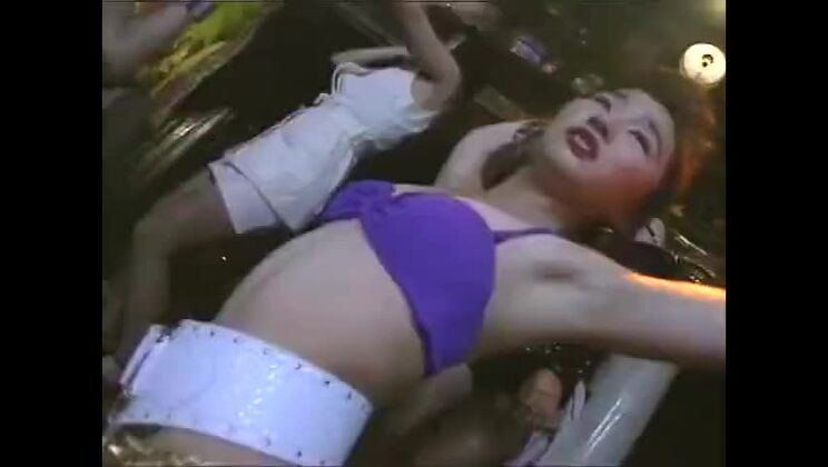 Ragazza giapponese pazza in Prova a guardare Cosplay, clip JAV fetish senza tagli